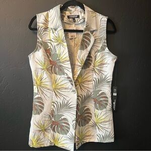 NWT love 83 Machine set preppy set  Size: L Color: white/ tropical print